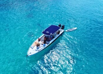 Personal Boat Constitution St Martin: Anguilla or St Barts?