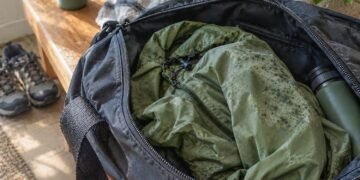 The way to Get Mildew Out of Garments. 4 Methods That Work