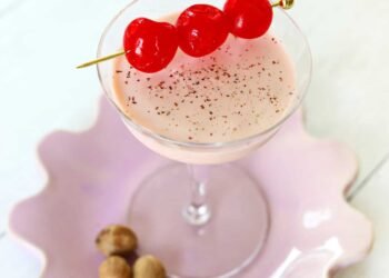 Pink Squirrel Cocktail – A Lovely Mess