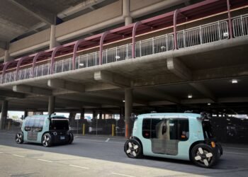 Amazon’s Zoox expands its robotaxi service to Las Vegas airport