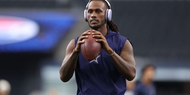 NFL followers react as ex-Cowboys QB clears waivers forward of 2026 season opener