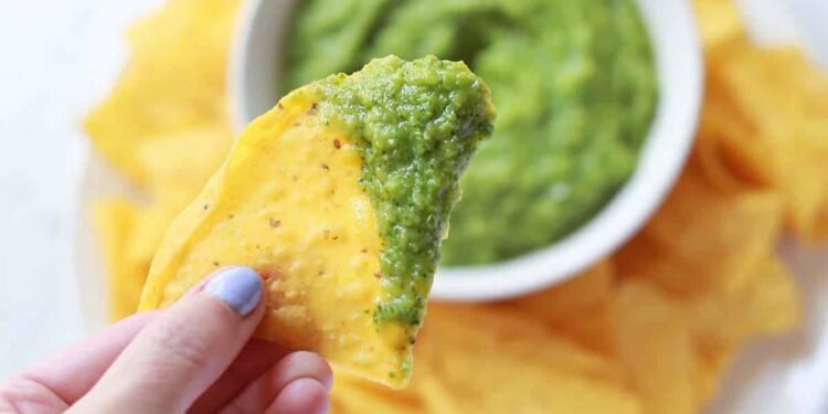 Guasacaca – Avocado Sauce – A Stunning Mess