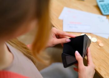 Debt settlement vs. chapter: How to decide on
