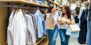 80-year-old low cost vogue chain closing 120 shops