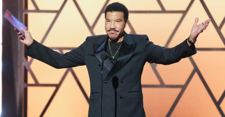 Lionel Richie hospitalized after live performance in St. Louis: studies – Nationwide