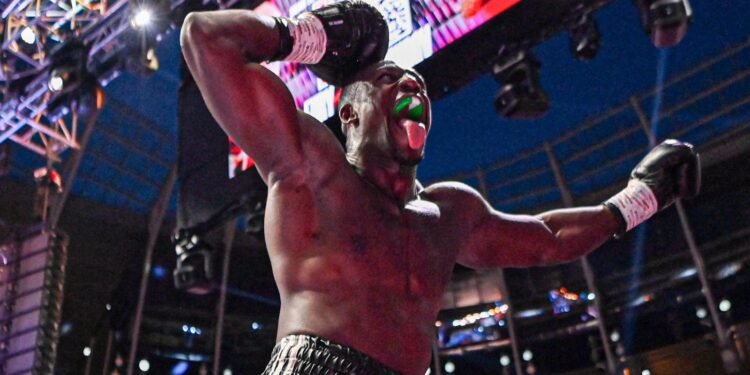 Richard Riakporhe affords ‘huge puncher’ Johnny Fisher shot at British heavyweight title if he beats Michael Pirotton | Boxing Information