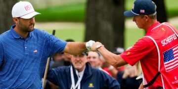 Presidents Cup: Crew USA lead Worldwide Crew 3-2 after Thursday fourballs as Scottie Scheffler makes profitable begin | Golf Information