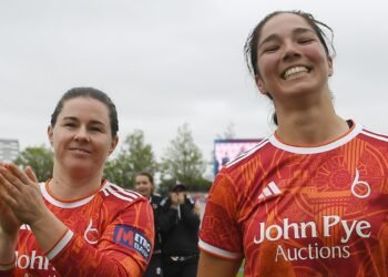 Metro Financial institution One Day Cup ladies’s last: The Blaze beat Hampshire in final-ball thriller to safe home treble | Cricket Information
