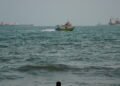 US hits Iranian oil tankers after saying Iran hit Navy warships : NPR