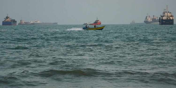 US hits Iranian oil tankers after saying Iran hit Navy warships : NPR
