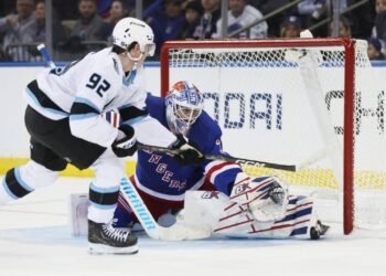 Shesterkin again on scoresheet as Rangers double up Mammoth