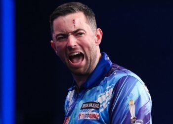World Grand Prix Darts: Luke Humphries and James Wade storm into quarter-finals as Gary Anderson eradicated | Darts Information